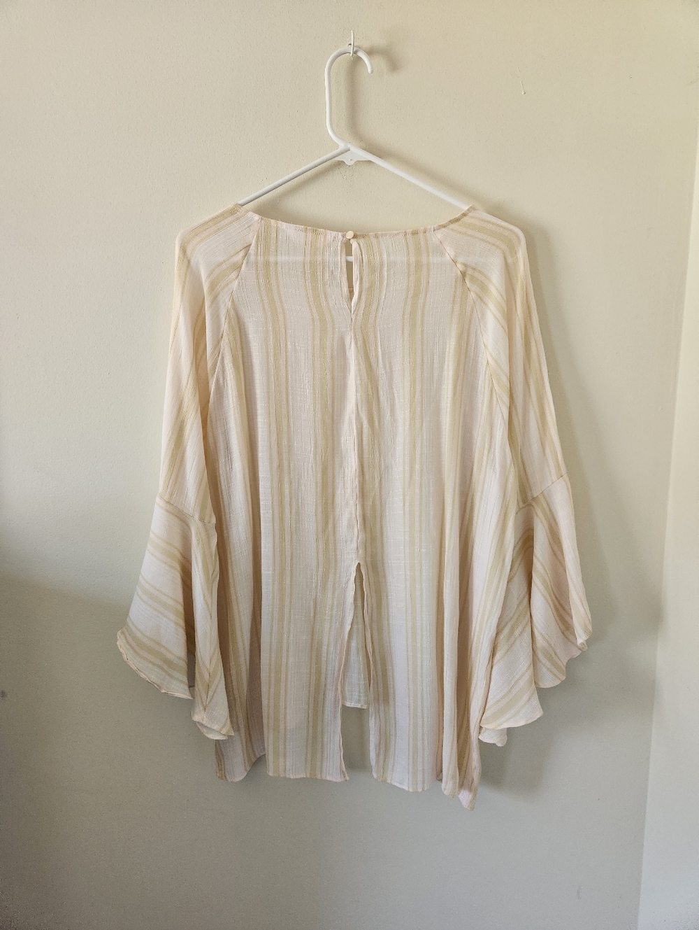 Lauren Conrad Tan Striped Flutter Sleeve Top - Picture 6 of 8